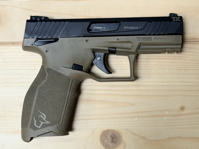 Pistole sam. Taurus TX22, .22LR, TAU1-TX22141F