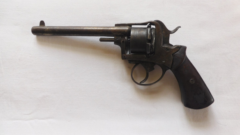 Revolver ráže 38