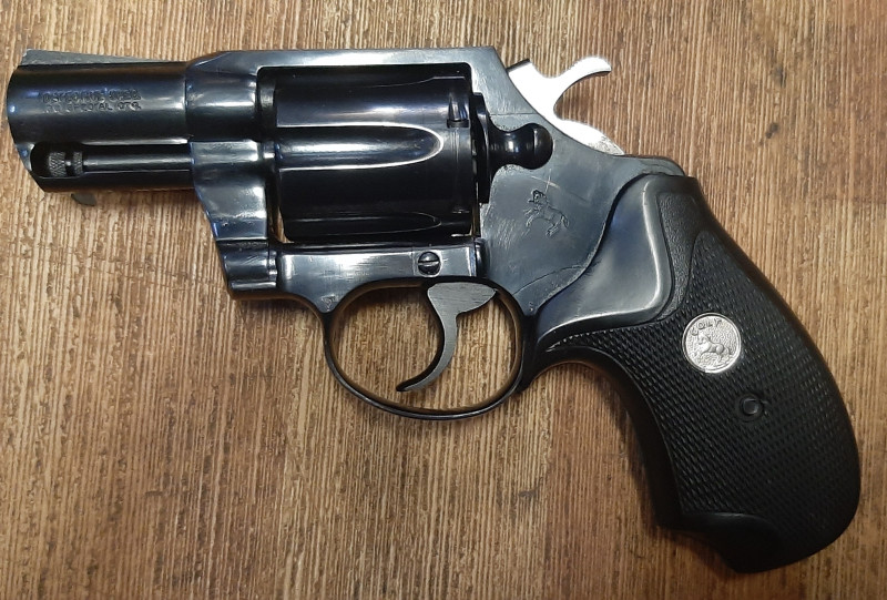 Colt Detective r.38 spec +podpazni pouzdro+100 nábojů