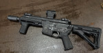 V-AR v 9 mm luger