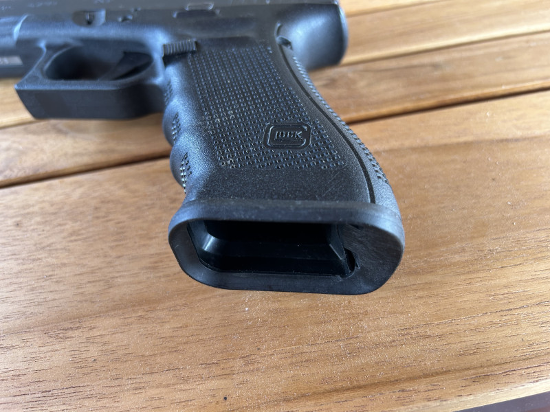 Glock 17 gen4, performance trigger, truglo, magwell