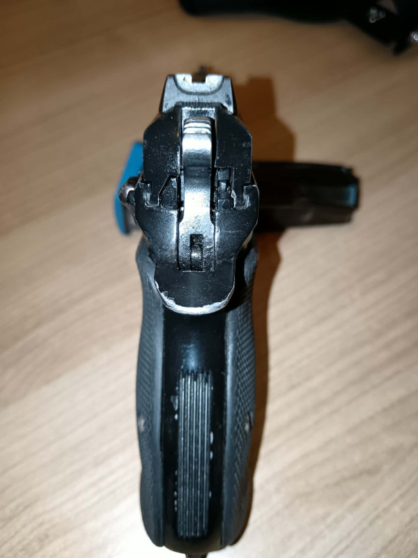 CZ75 D compact