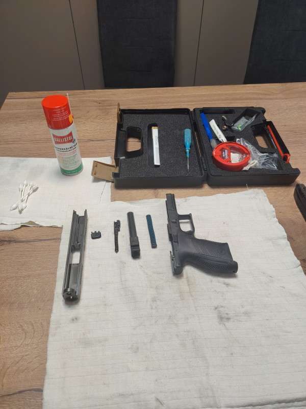 CZ P10-C