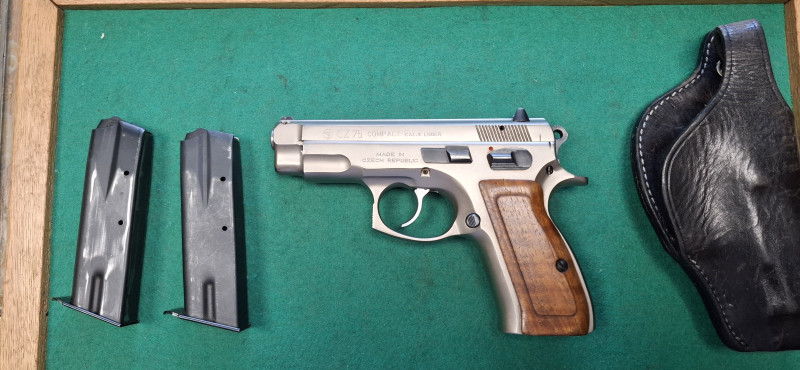 CZ 75 Compact Nikl