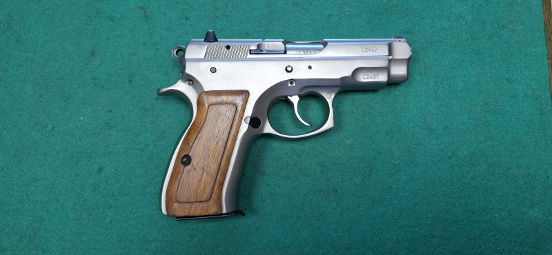 CZ 75 Compact Nikl