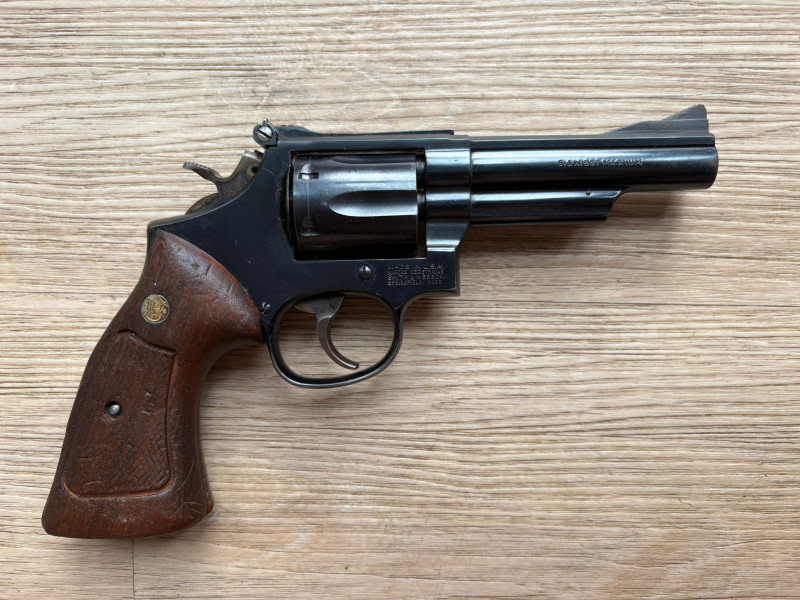Smith & Wesson, SW 19, ráže 357 Magnum
