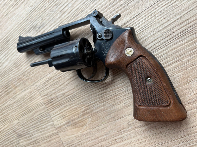 Smith & Wesson, SW 19, ráže 357 Magnum