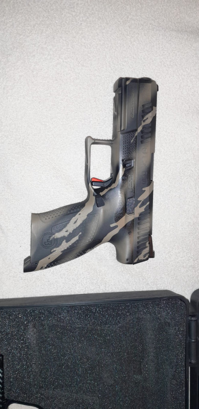 CZ P-10 C