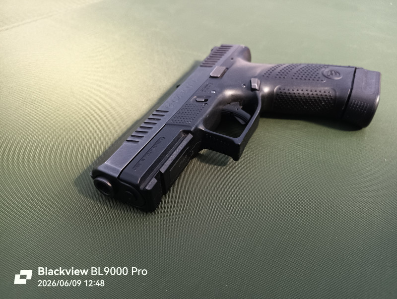 Pistole P10C 