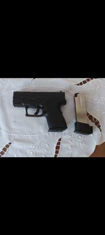 Pistole HS9