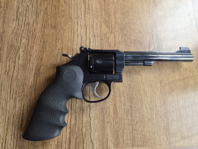 Revolver Smith & Wesson Model 14-8