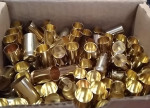 P : Nábojnice .45 ACP - k okamžitému přebíjení.