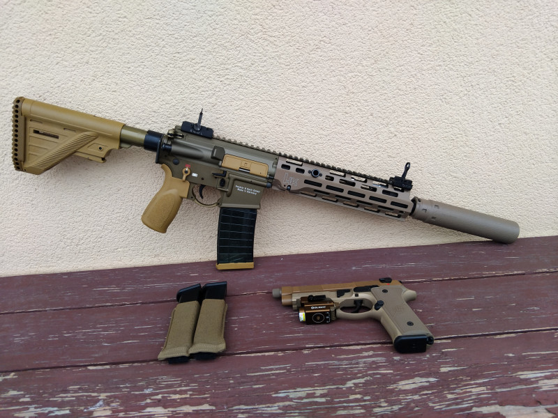HK MR223 11