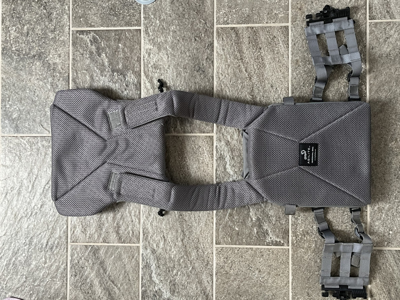 nosič plátů Agilite K19 wolf grey