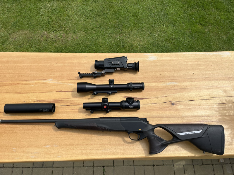 Prodám BLASER R8 ULTIMATE LEATHER 8x57 JS