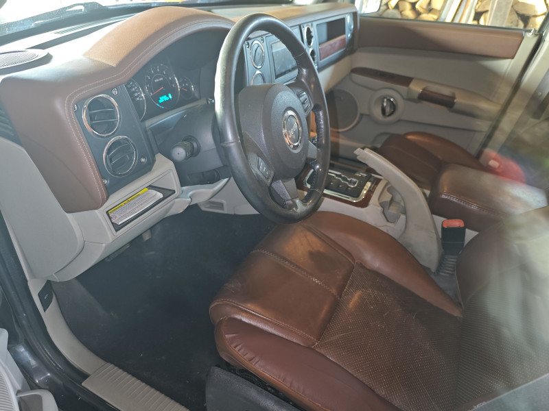 Prodám JEEP Commander 3.0 CRD