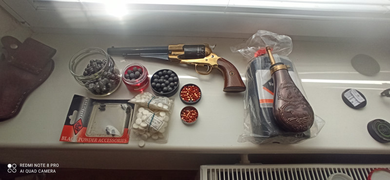 Perkusní revolver 