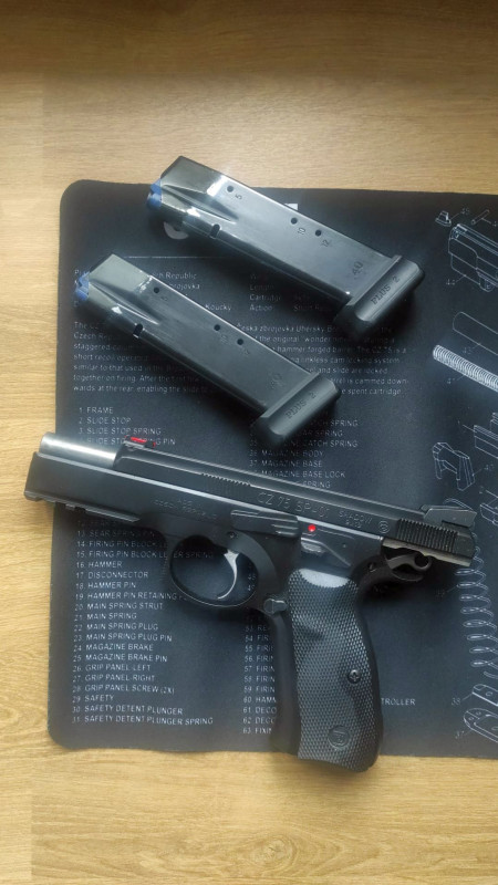 ČZ 75 SP-01 Shadow1