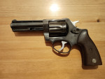 Revolver Zastava M 83/92 357 Magnum
