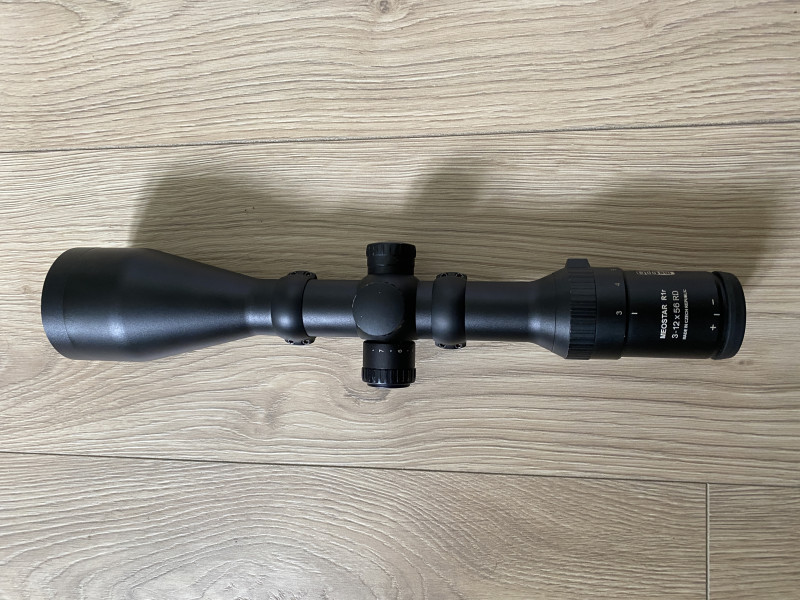 Meopta Meostar R1 a Mepta Meostar R2