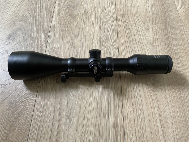 Meopta Meostar R1 a Mepta Meostar R2