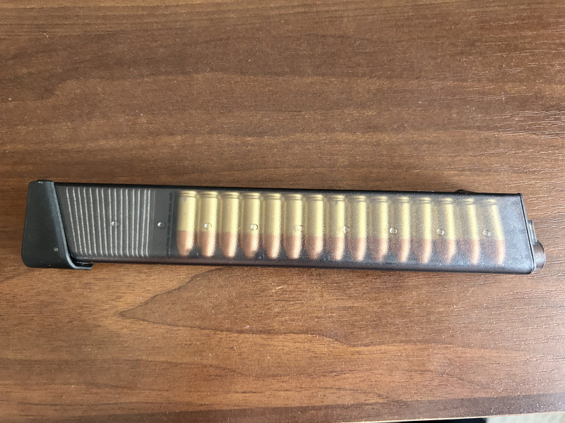 Prodávám airsoftovou zbraň s názvem G&G Armament