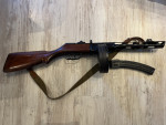 PPŠ 41, rok 1945 - Sovětský svaz ( Samonabíjecí zbraň)