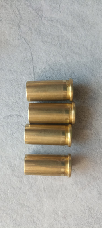 Nábojnice 320 Corto