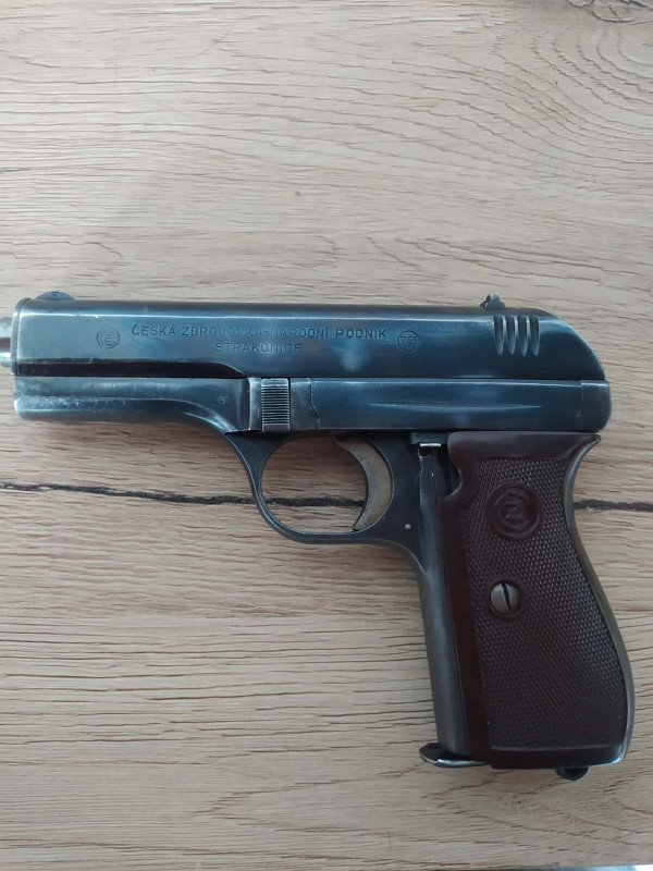CZ 27