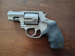 Prodám revolver zn. Taurus