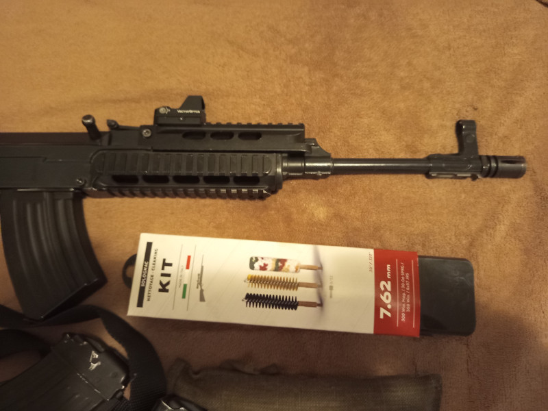 Puška samonabíjecí CZ 858 Tactical