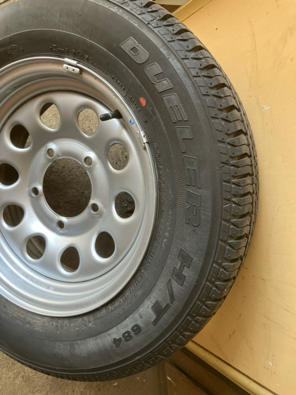 Nové celoroční pneu Bridgestone