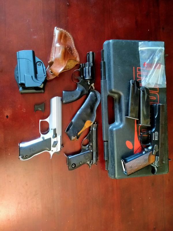 Zbraně na prodej. Pistole , revolver , puška