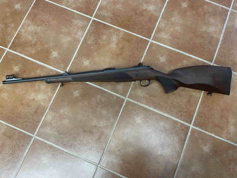 CZ 600 LUX