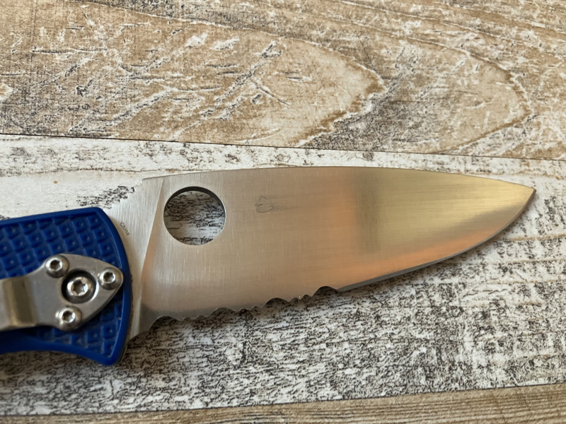 Spyderco Resilience Lightweight C142PSBL