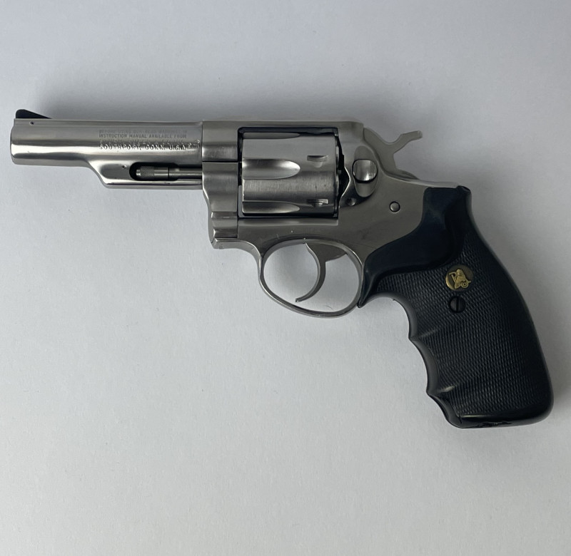 Revolver Ruger Police Service-Six  rok výroby 1983, v ráži .