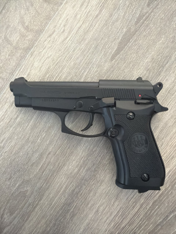 Beretta 84 FS