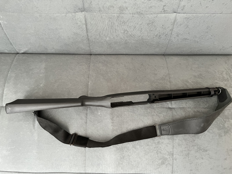 Pažba Ruger 10/22 + popruh kožený