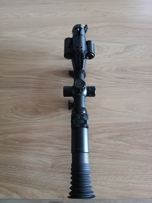 Termo a noční zaměřovač PARD TD32 s provozem 940nm