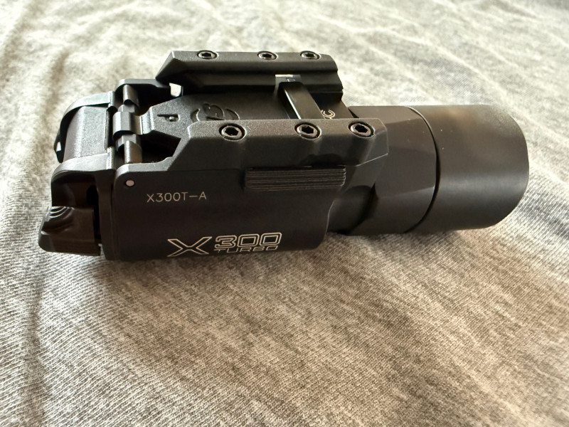 Svítilna Surefire X300T-A