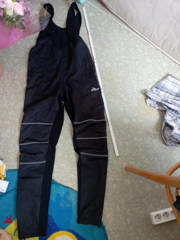 Černé sportovní oblečení Rogelli velikosti XL s vnitřním hře