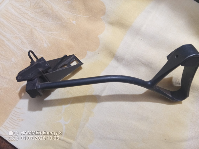 Sklopná pažba AK 74