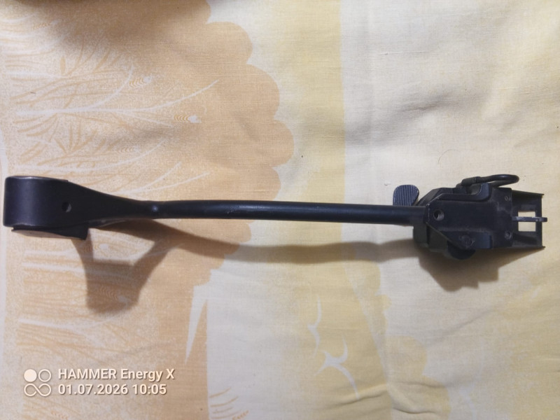 Sklopná pažba AK 74