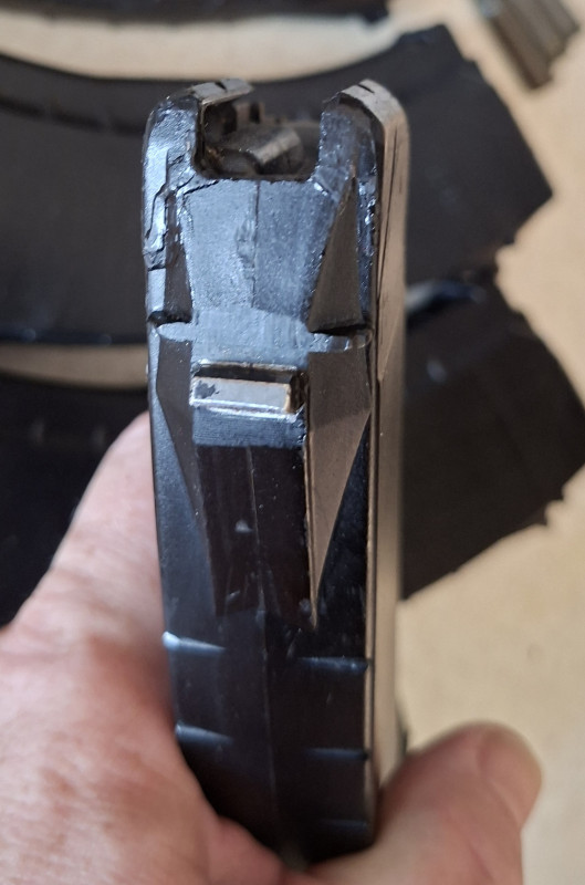 Prodám polymerové zasobniky AK47 / AKM - Polsko