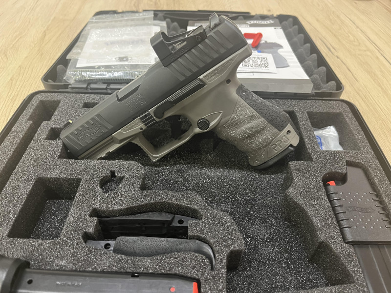 WALTHER PPQ Q4 TAC 4,6″ 9 MM, kolimátor Shield RMSc