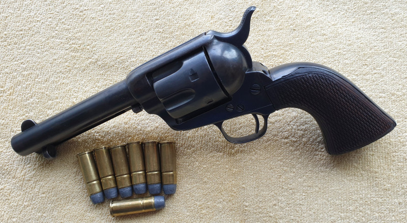 Historický revolver Colt SAA cal.44-40WCF S certifikátem