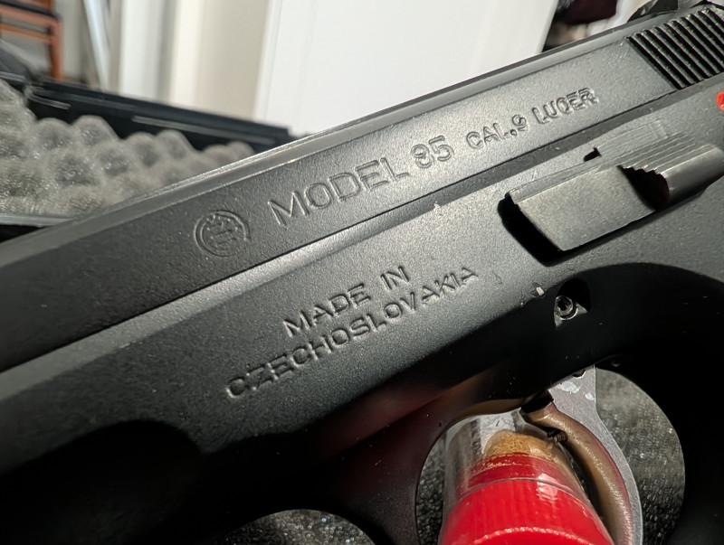 CZ 85