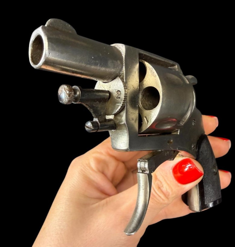 Krásný historický revolver typu bulldog, ráže 9mm .380 corto