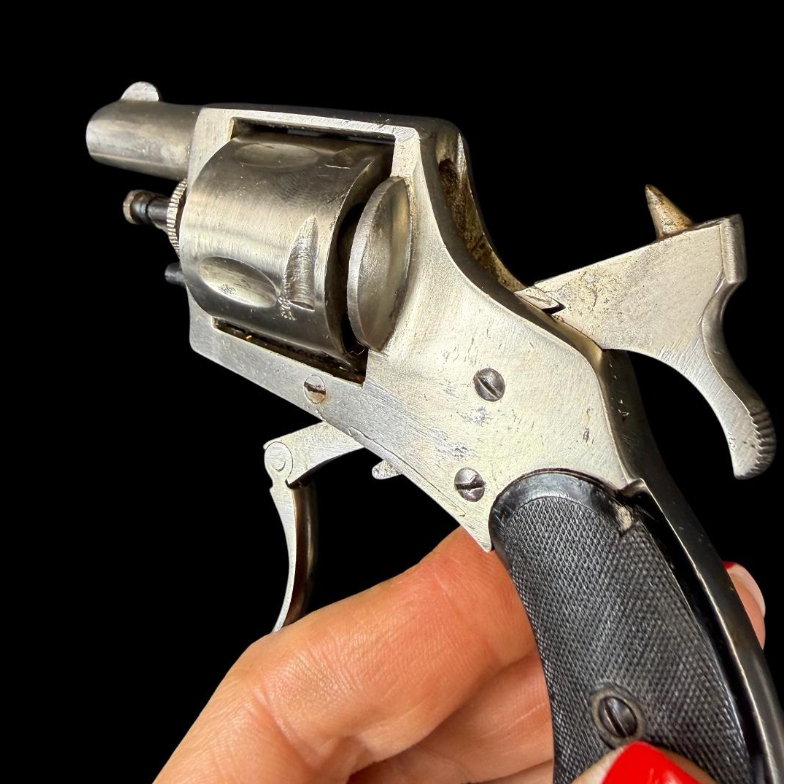 Krásný historický revolver typu bulldog, ráže 9mm .380 corto