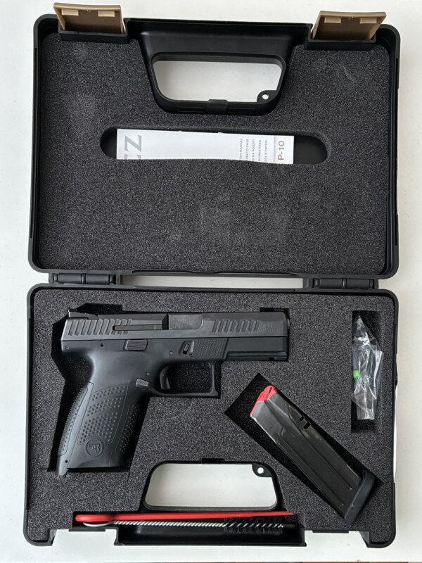 pistole CZ P-10 C